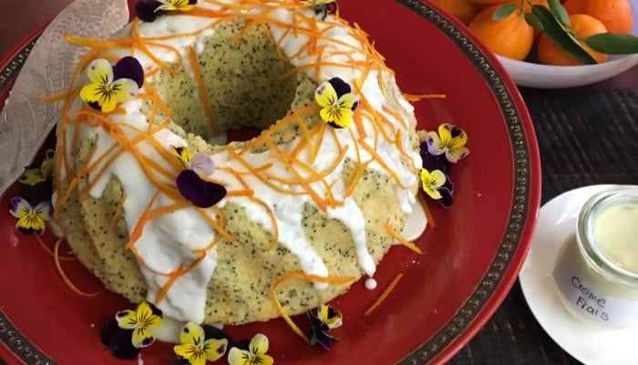 cake made with orange and poppy seeds
